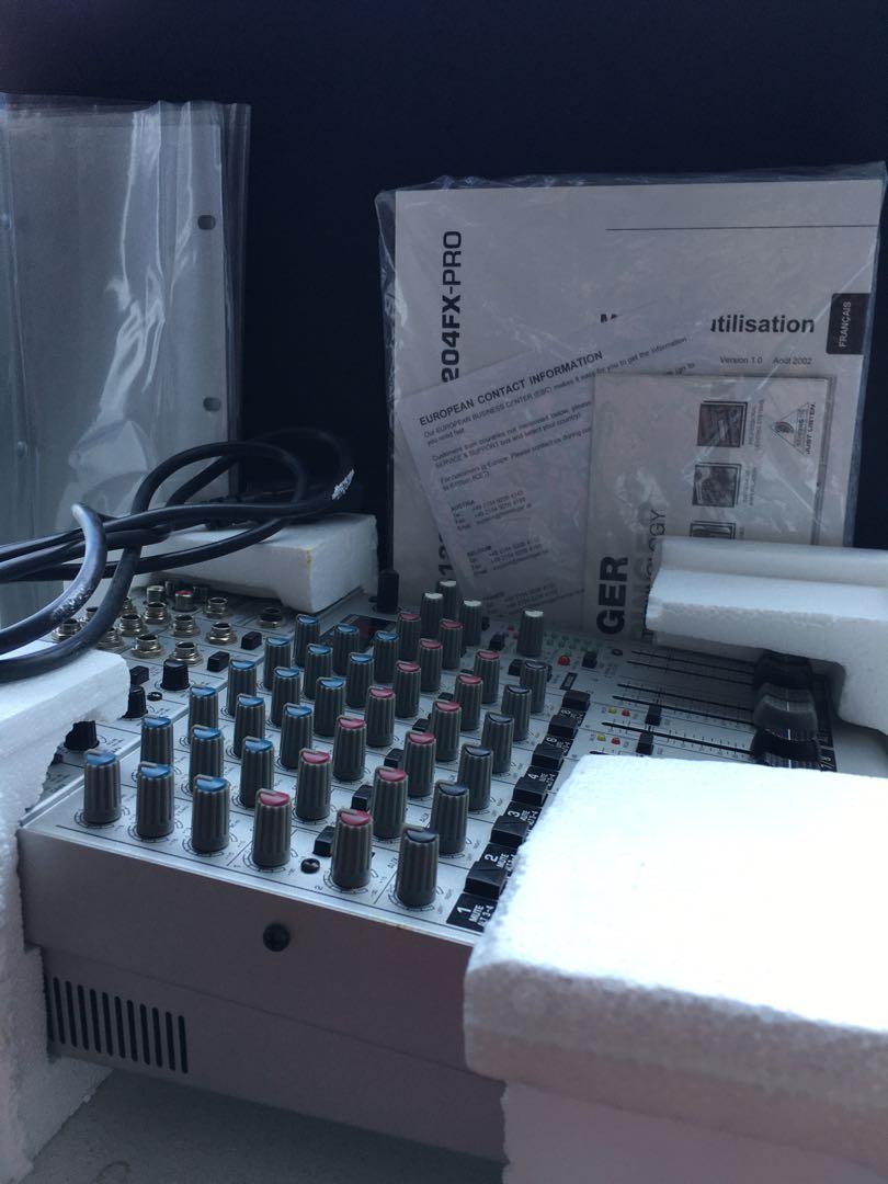 Behringer Eurorack UB1204FXPro 12 Channel Mixer, Audio, Other Audio