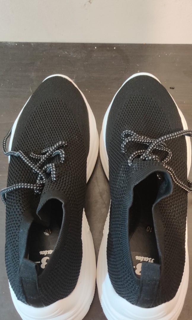 bata black shoes