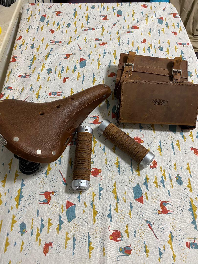 brooks d shaped tool bag