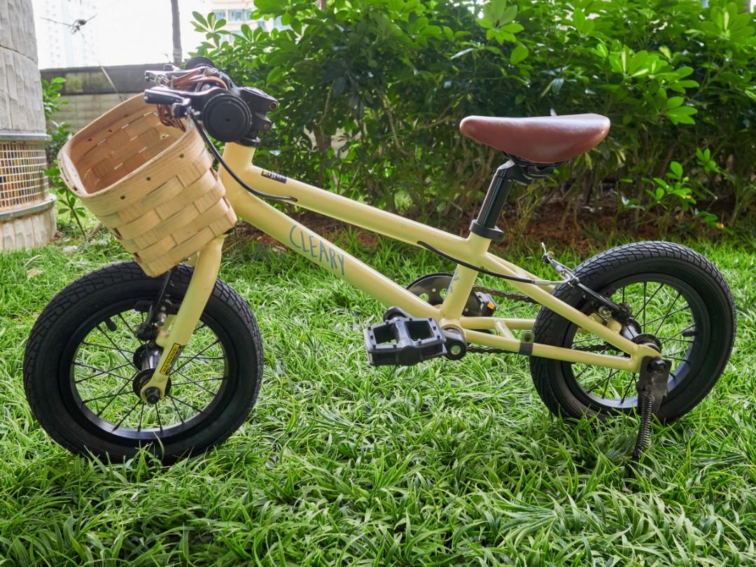 Cream Cleary Gecko 12 Single Speed Freewheel Kickstand Peterboro Basket Carousell