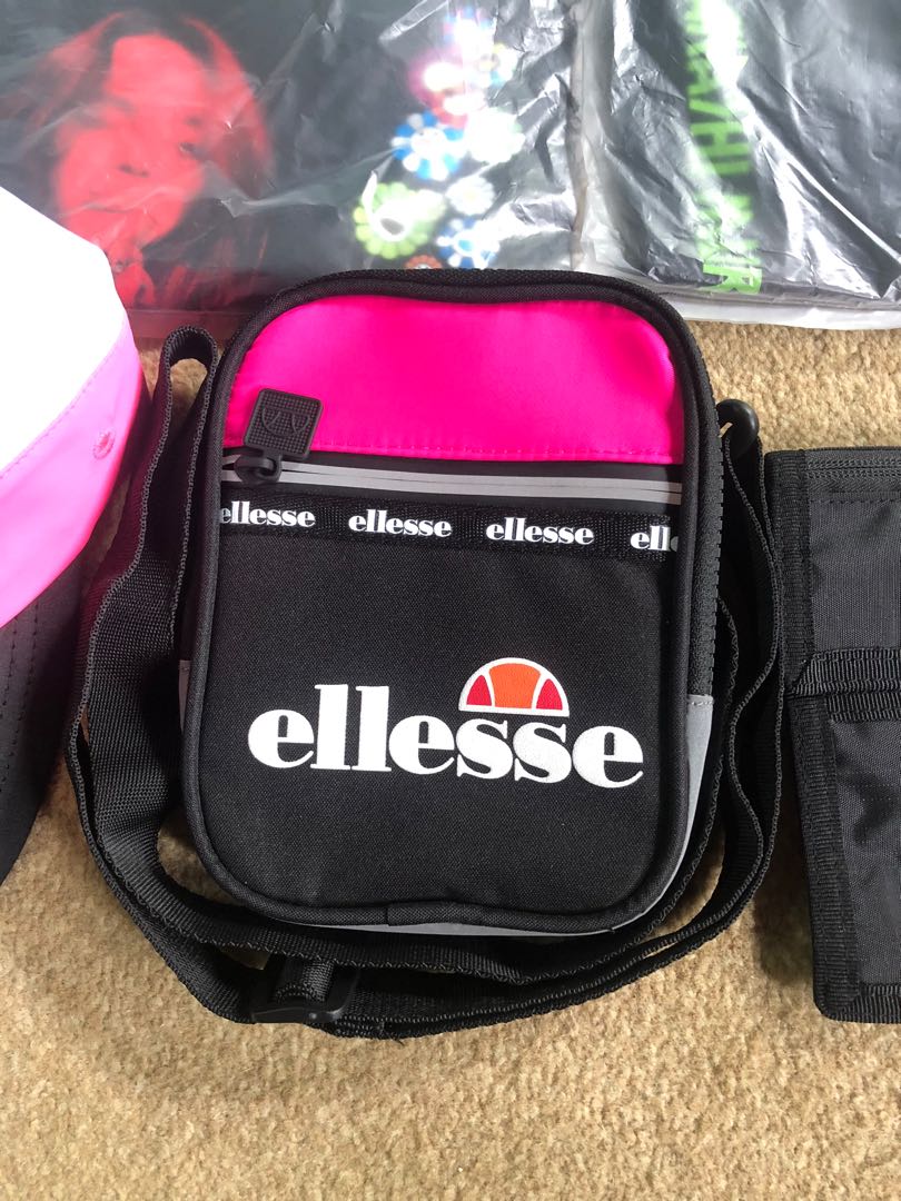 Ellesse shop shoulder bag
