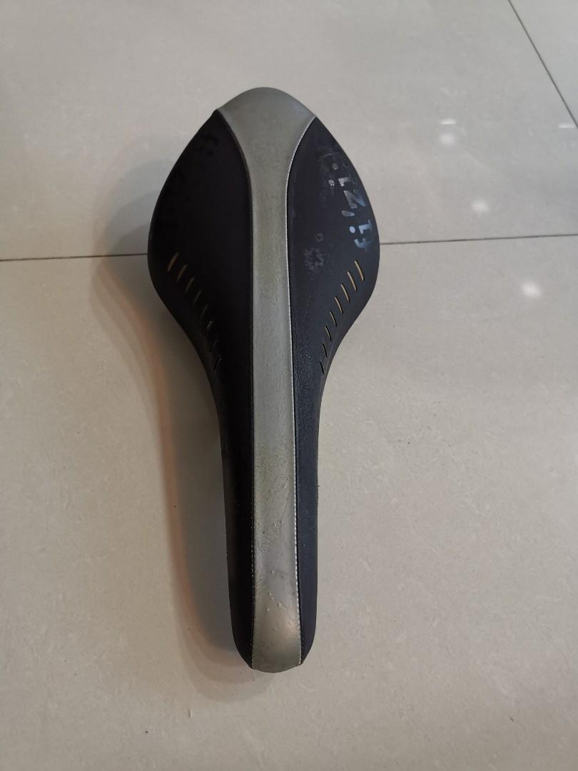 fizik saddle sale