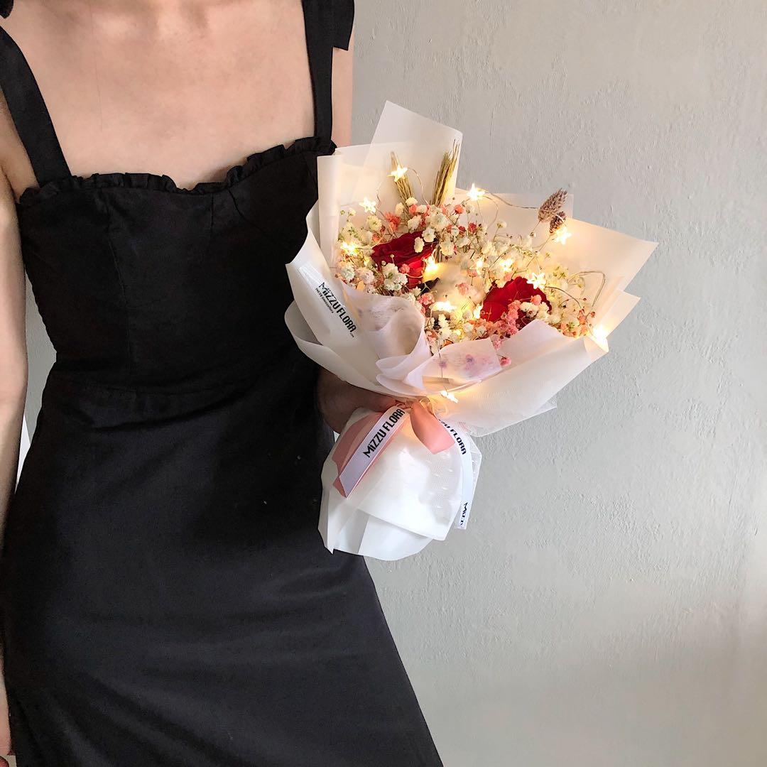 Flower Bouquet Fairy Light Fresh Rose Baby Breath Cotton Birthday Anniversary Surprise Gift Florist 鲜花花束 玫瑰花 满天星 Gardening Flowers Bouquets On Carousell Flower Bouquet Fairy Light Fresh Rose Baby Breath Cotton Birthday Anniversary Surprise Gift Florist 鲜花花束 玫瑰花 满天星 Gardening Flowers Bouquets On Carousell