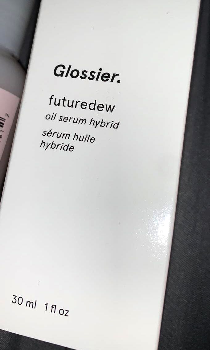Glossier Futuredew oil serum hybrid, 美容＆化妝品, 健康及美容 皮膚護理, 面部 面部護理