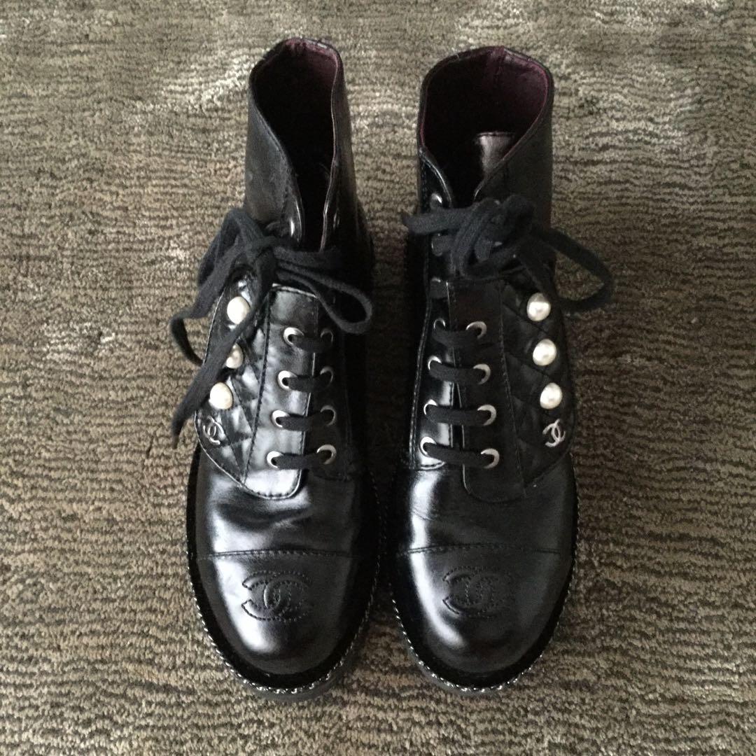 AUTH CHANEL ANKLE COMBAT BLACK LEATHER PEARL EMBELLISHED LACE UP BOOTS 40   eBay