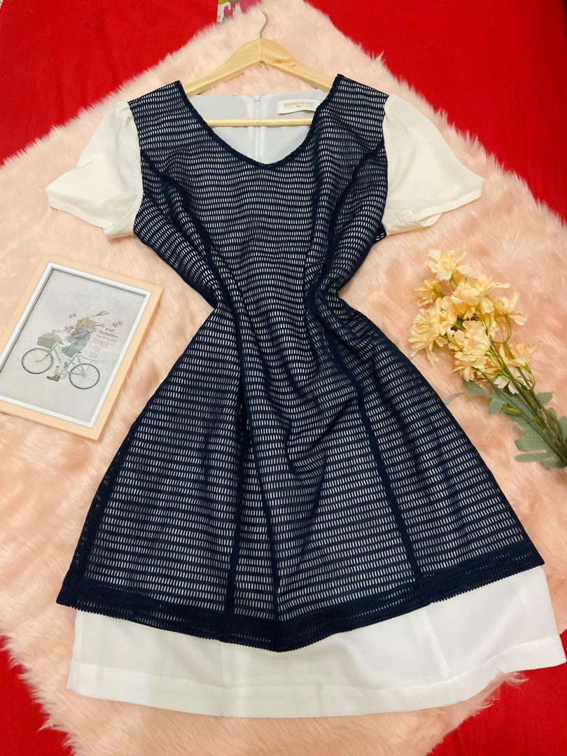 h and m blue and white dress