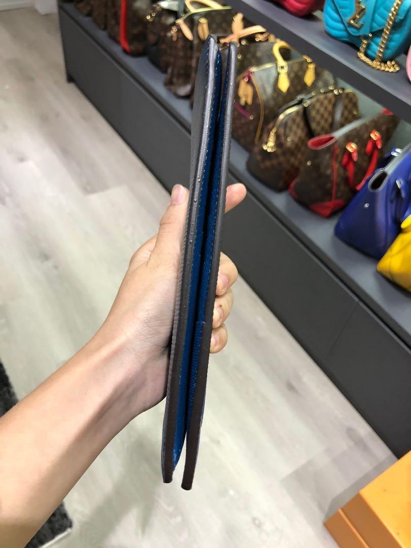Louis Vuitton Zippy Wallet in Blue EPI Leather