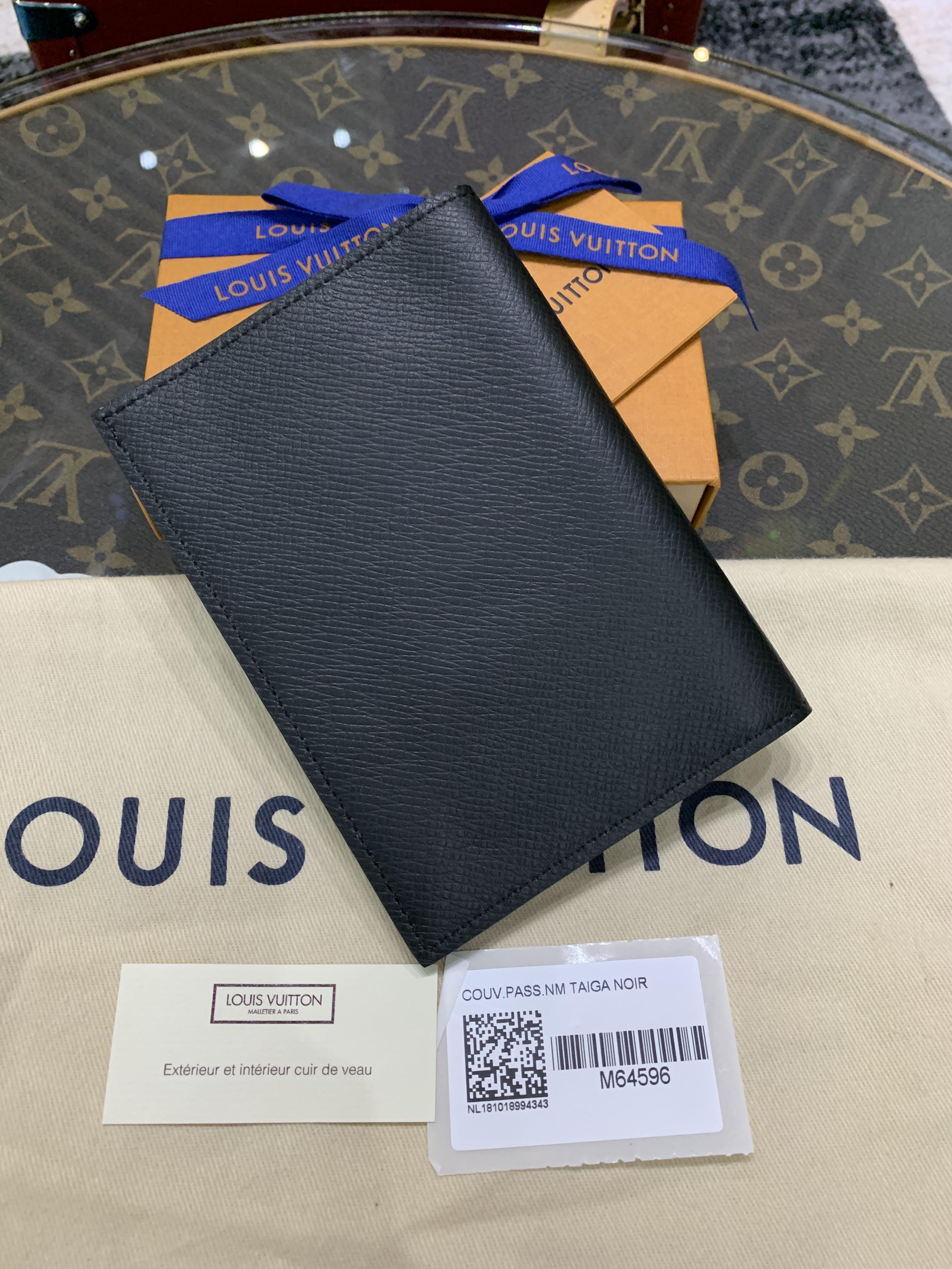 Shop Louis Vuitton TAIGA Passport cover (M64596) by sunnyfunny