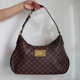 (Category: ) located in . Submitted by monogram_sg (Listing ID 1016466951, Image 1). Description: .