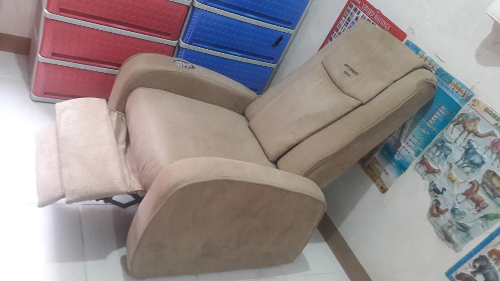 Massage Chair ( Optimum Nova), Furniture & Home Living, Furniture