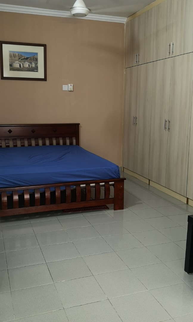 Master Bed Attached Toilet (Female Unit), Property, Rentals on Carousell