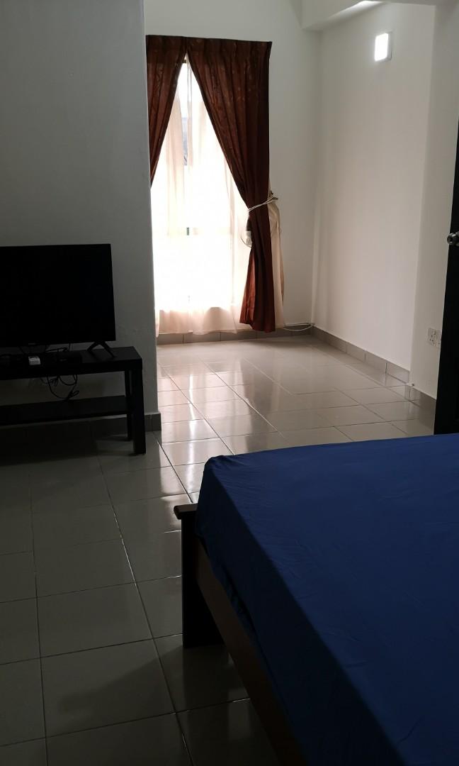 Master Bed Attached Toilet (Female Unit), Property, Rentals on Carousell