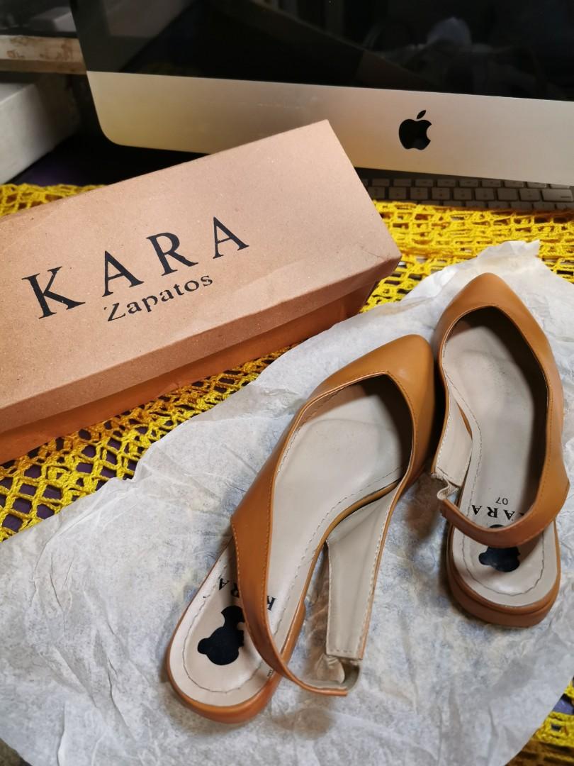 Mustard flat shoes discount
