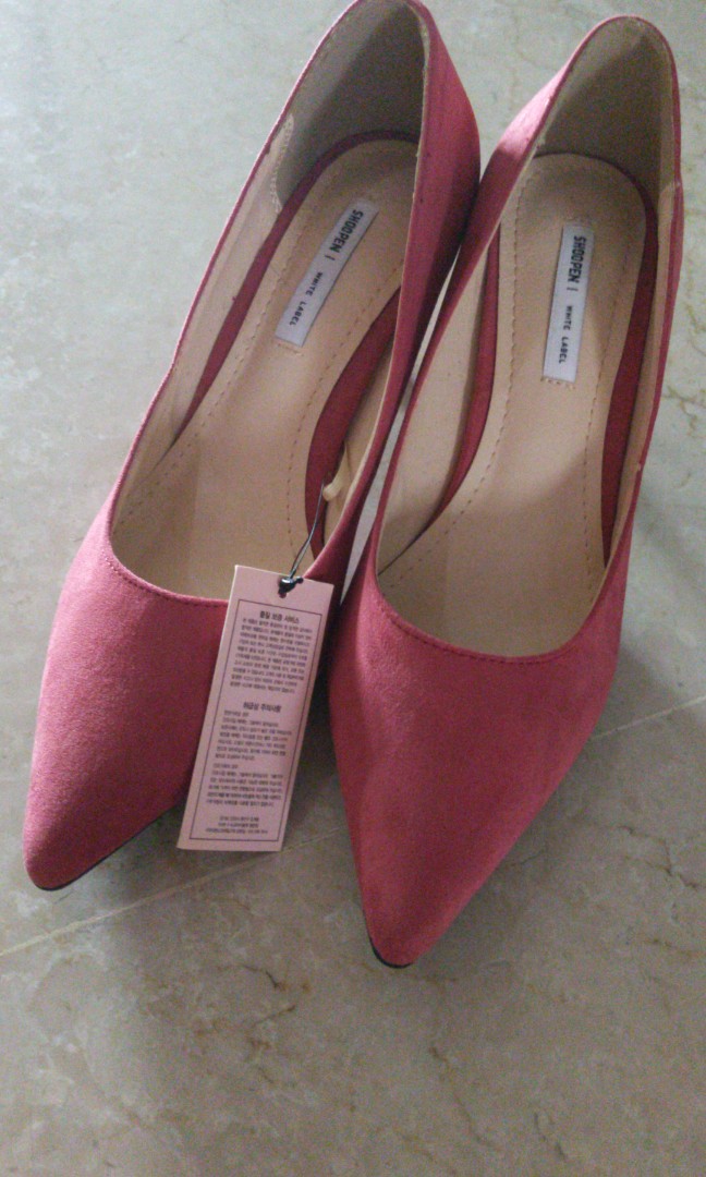 coral pink heels