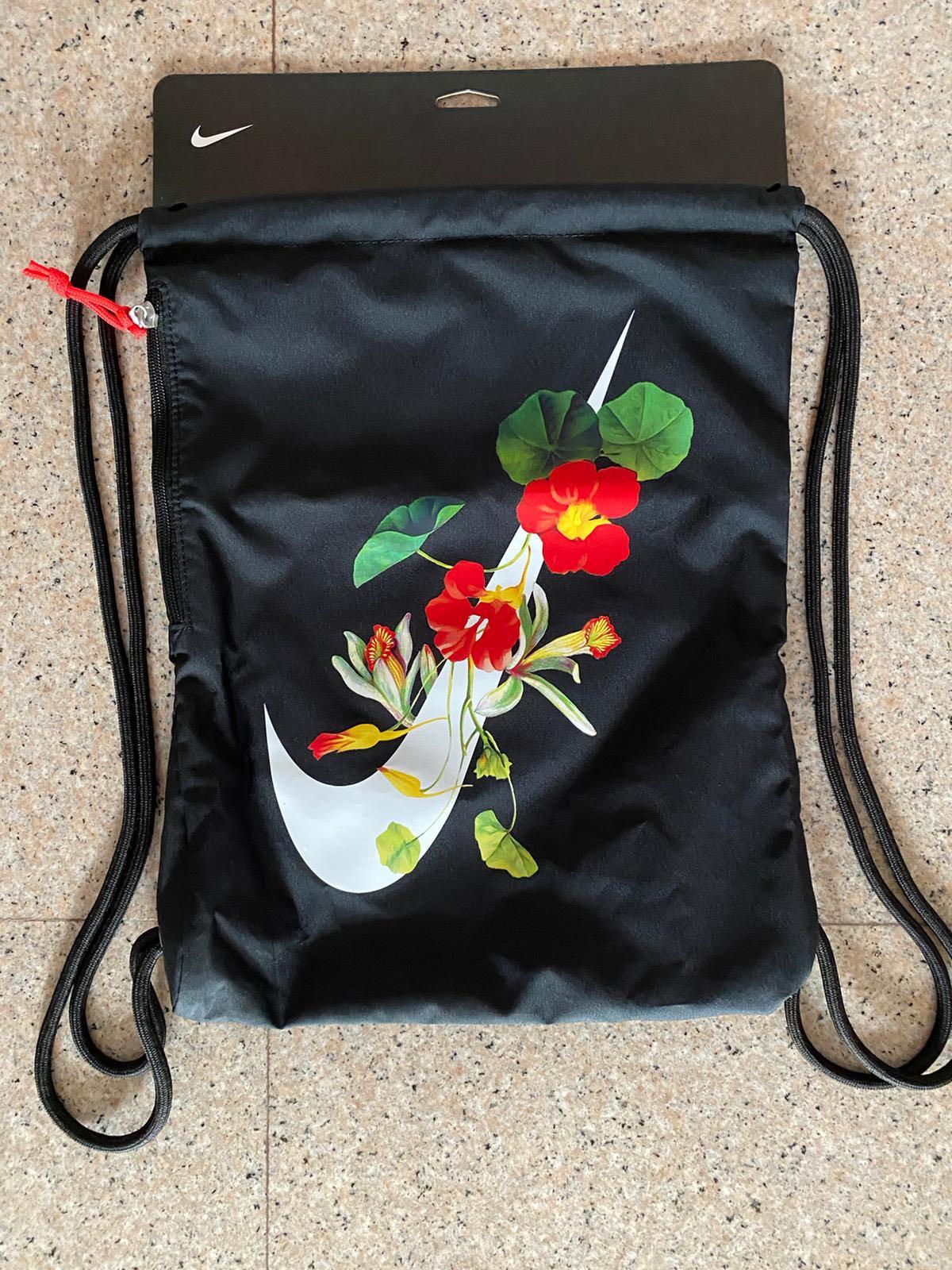 nike drawstring bag with zipper