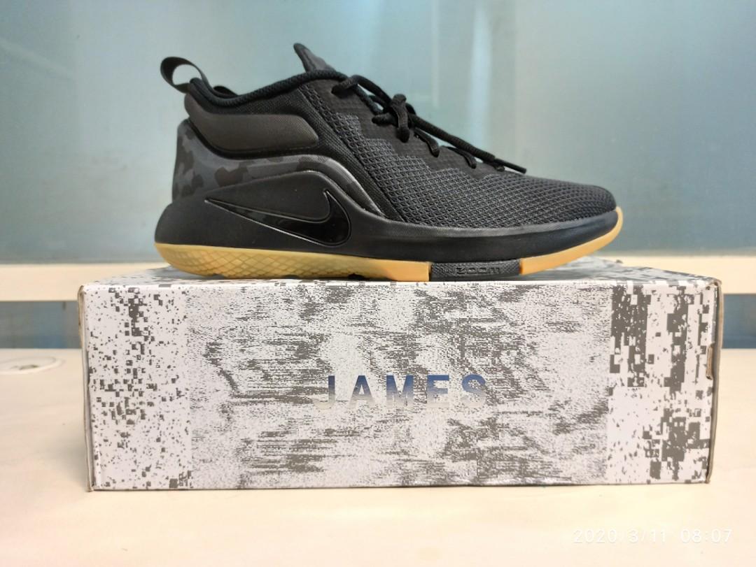 nike lebron witness 2 black