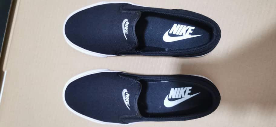 Nike toki slip on canvas clearance womens