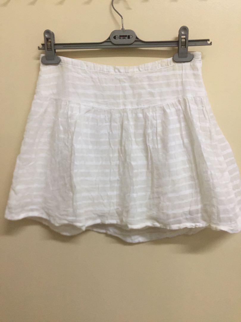 old navy white tennis skirt