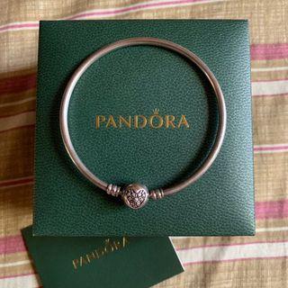 Pandora Limited Edition Silver Bangle Pandora Limited Edition Silver Bangle
