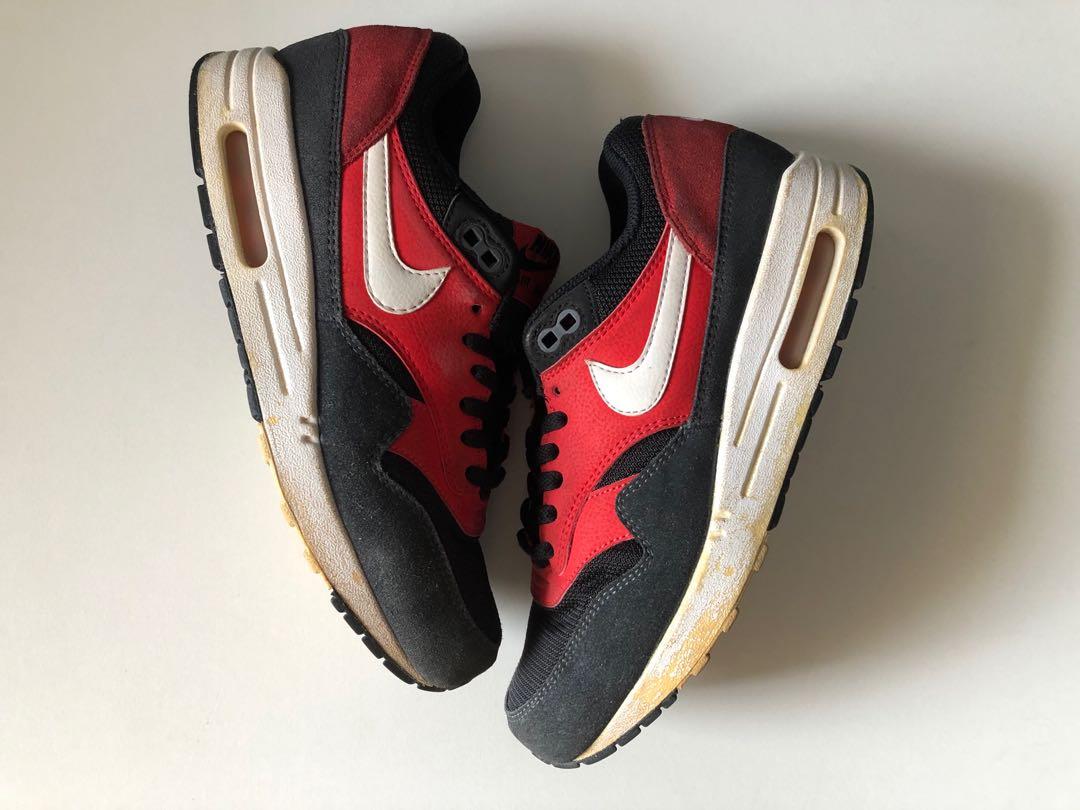 red and black 27 air max