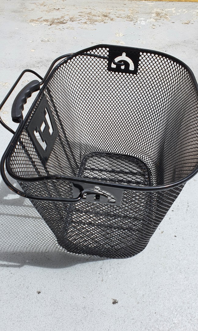 quick release wicker bike basket