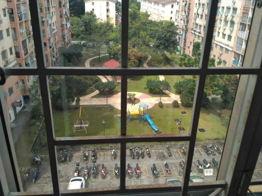 Rent Kinrara Putri Apartment At Taman Kinrara Puchong Property Rentals On Carousell