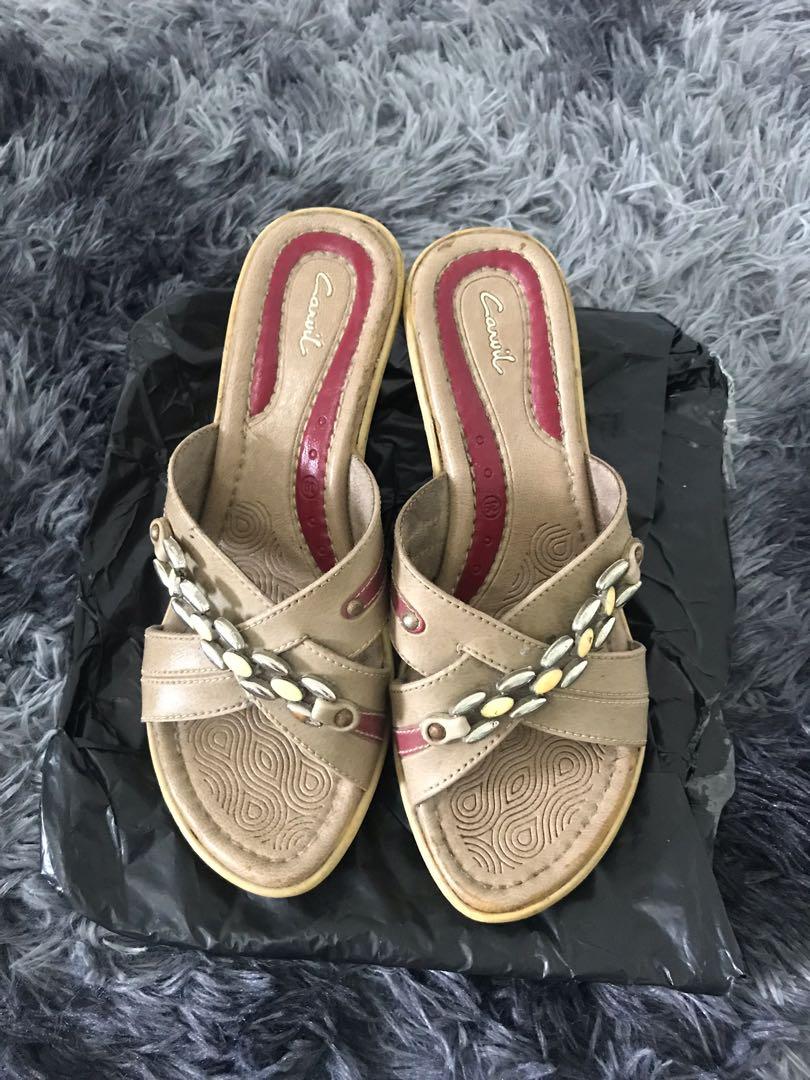 Sandal best sale wedges carvil