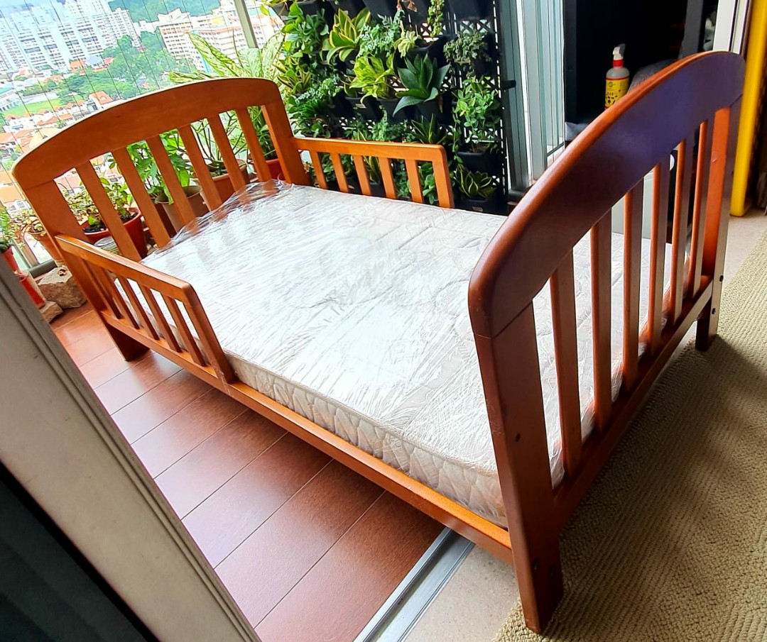 Toddler bed, Babies & Kids, Baby Nursery & Kids Furniture, Childrens