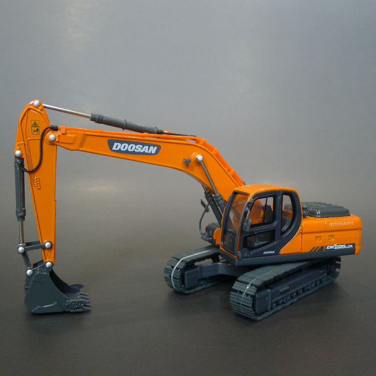 Doosan outlet diecast models