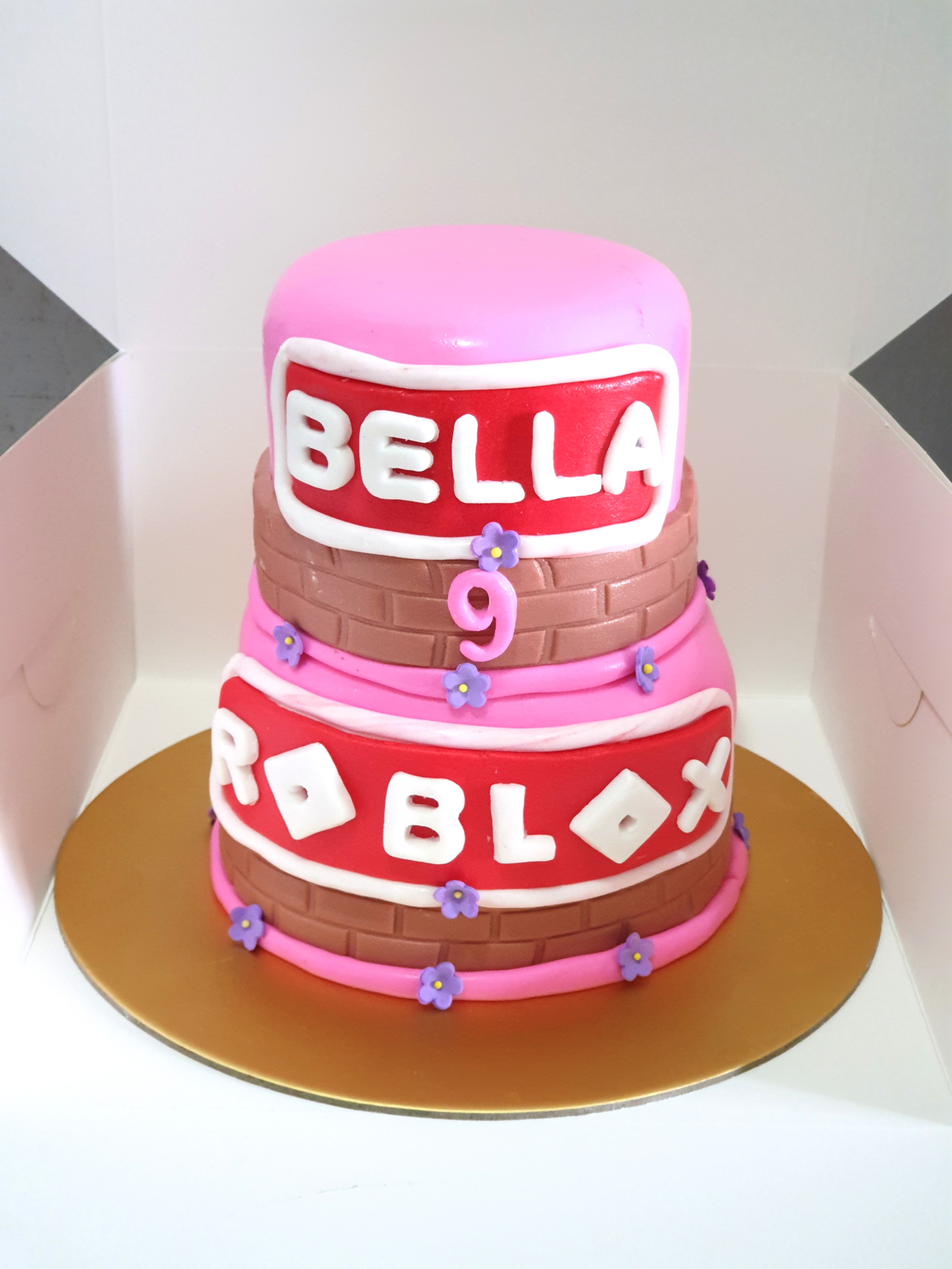2 Tier Roblox Avatar Pink Theme Cake Food Drinks Chilled Frozen Food On Carousell - chill bubbly roblox
