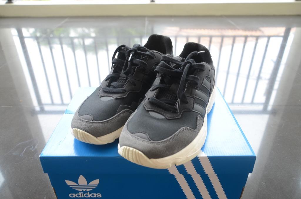 Adidas Yung 96 Core Black White Ee7245 Original Fesyen Pria Sepatu Sneakers Di Carousell