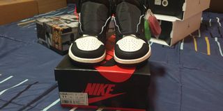 (Category: ) located in . Submitted by jofsneakers (Listing ID 1016686772, Image 1). Description: .