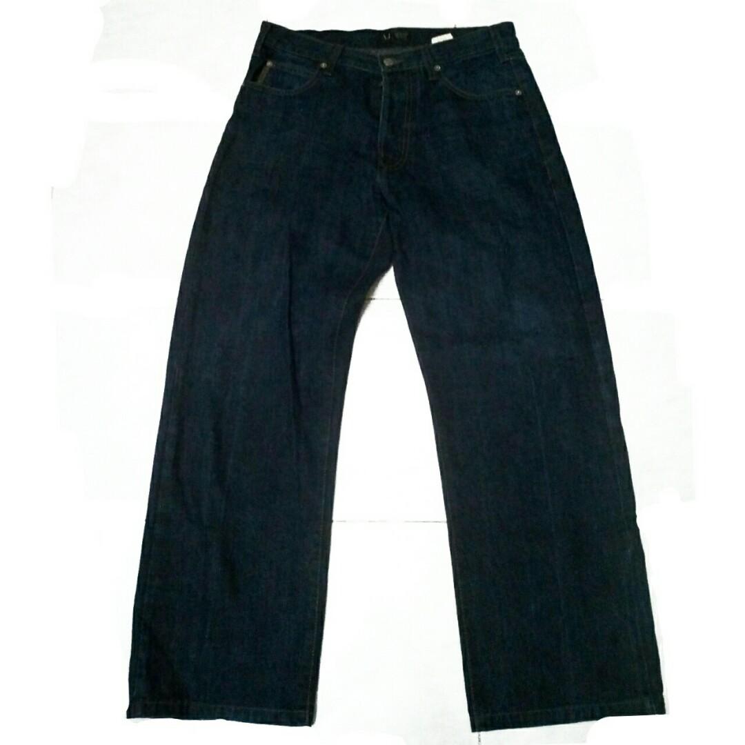 ARMANI JEANS, Men's Fashion, Bottoms, Jeans on Carousell