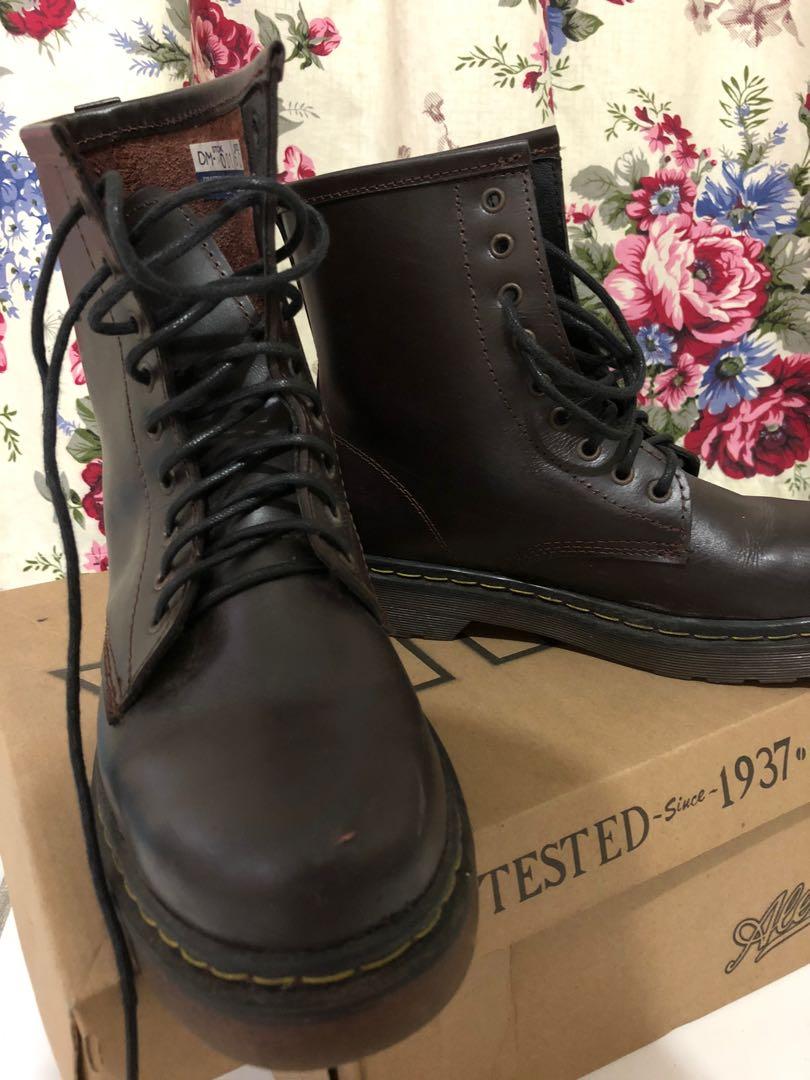 Marikina made Boots (Category: Boots) located in Manila. Submitted by deoks (Listing ID 1016792170, Image 3). Description: Marikina Made Alex Shoes Brand Durable quality sole Good for women with feet size 9.5 or 10 (boots already with allowance .