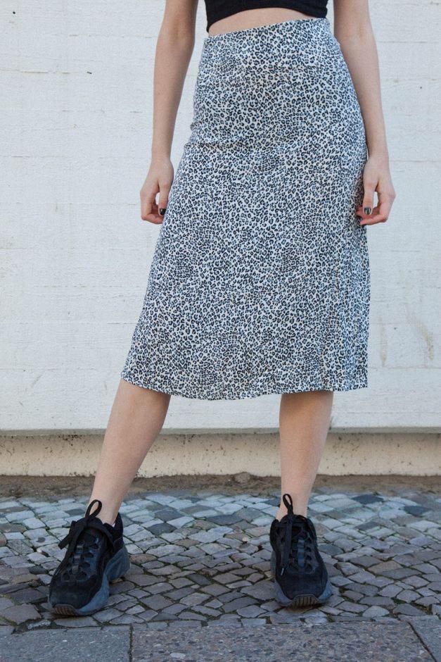 Cheetah print skirt brandy melville online