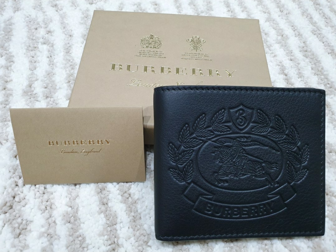 Burberry crest wallet Clearance