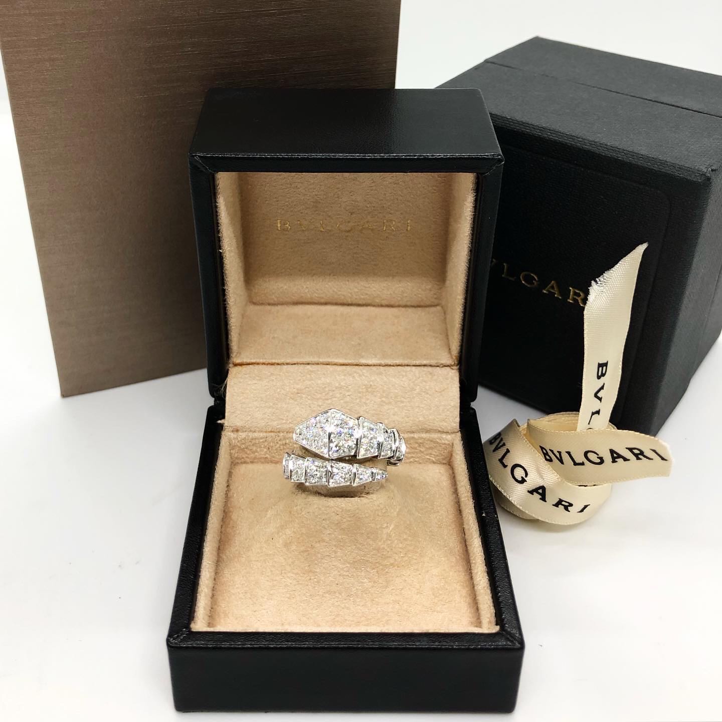 Bvlgari shop engagement ring