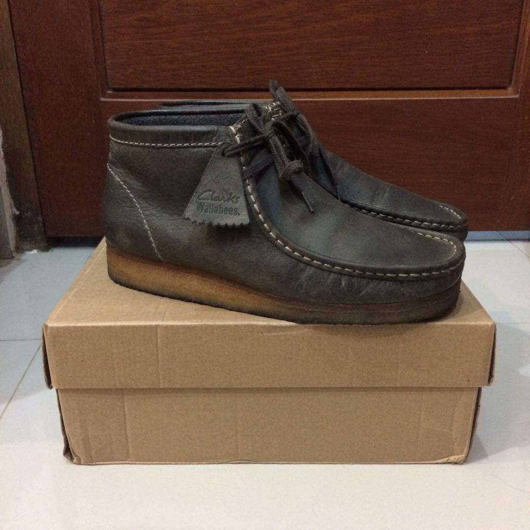 clarks boots wallabee