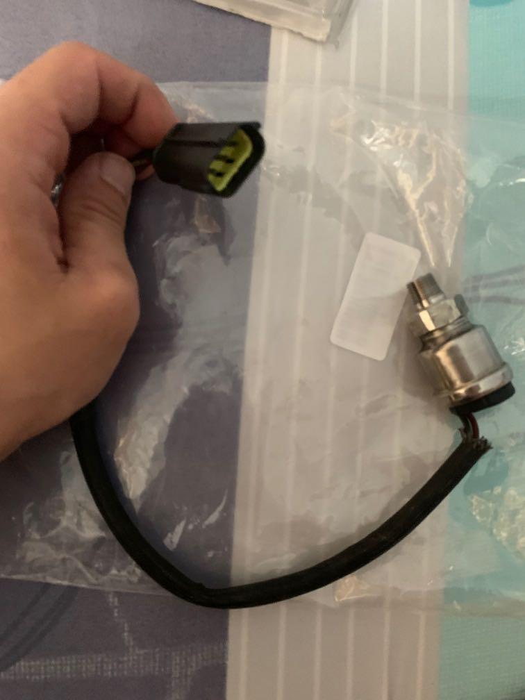 Defi Oil / fuel pressure sensor, Car Accessories, Accessories on Carousell