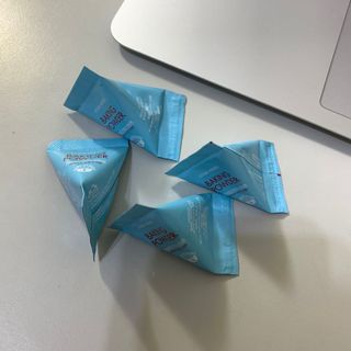 由 kkkkkit (刊登 ID 1016883176，圖片 1) 提交，位於 的 (類別：)，說明：。