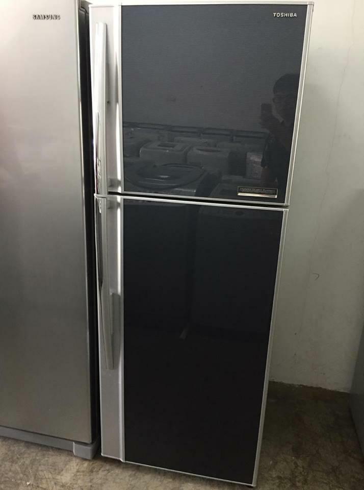 Fridge Peti Sejuk Toshiba Black Glass Kitchen Appliances On Carousell