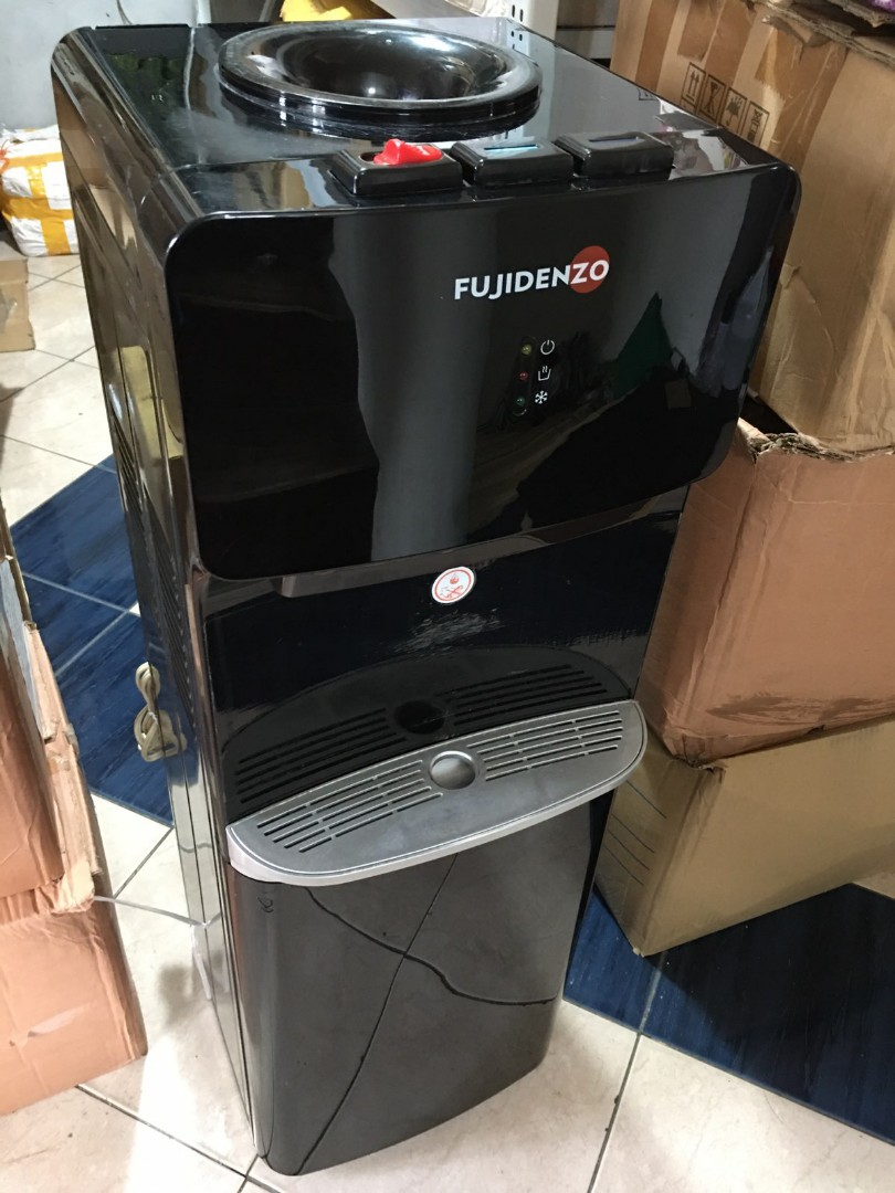 Fujidenzo water dispenser Hot Cold, TV & Home Appliances, Kitchen