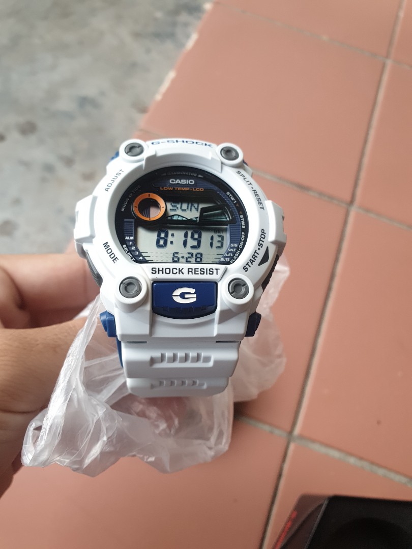 Jam mat moto 2024 putih
