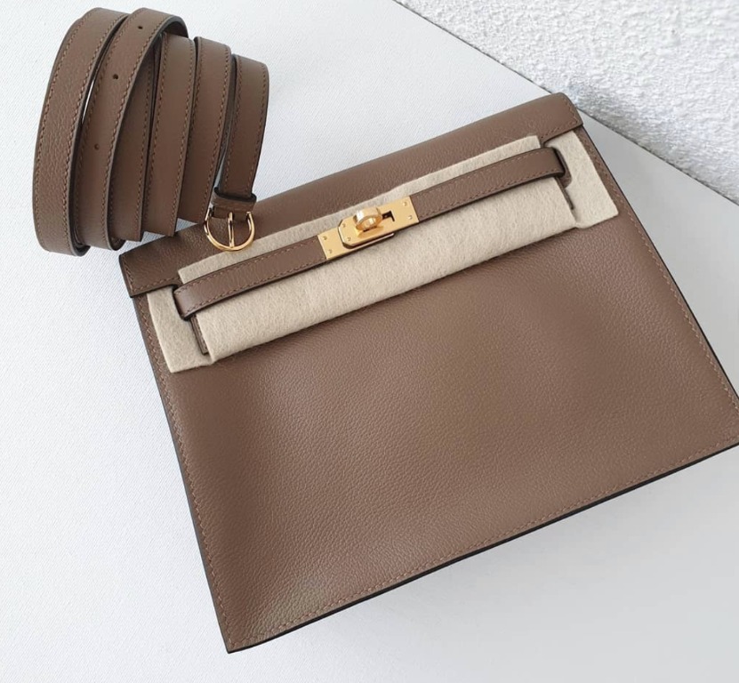 Hermes Brand New Kelly Danse, Beige de Wemar in Ever Color, BGHW In Stamp D