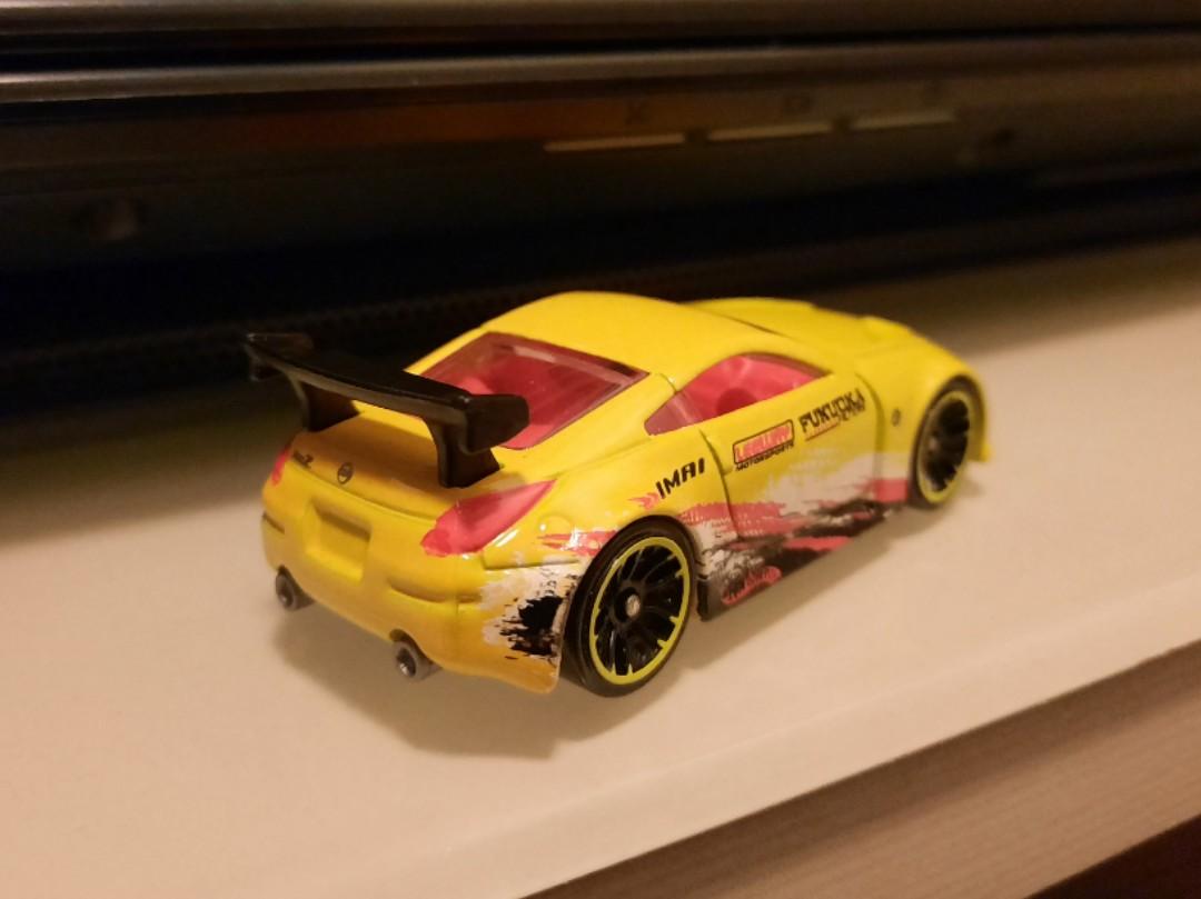 Hot wheels nissan 350z