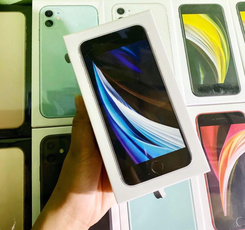 IPhone SE 2020 White (Category: Others) located in Manila. Submitted by alphastudio (Listing ID 1016886223, Image 1). Description: Hongkong Variant .