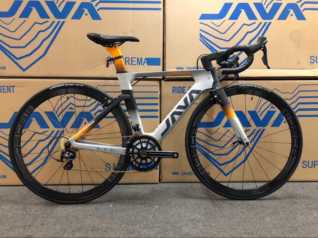 Java carbon （分類：單車）位於 Hong Kong。 由 mingli199 提交（商品編號 1016912673，圖片 3）。簡介： Fnhon k3 Java x3 Dahon k3 沙田添好運單車 購買需知 可到本店購買或 https://api.whatsapp.com/send?phone=85261380078 選擇單車 安裝調教 可免費送貨 須先付款 視乎地區 地址 沙田大會堂 另有租單車服務 可沙田 大埔 大尾篤交車 另有 點對點送貨 另🈶️各款單車 ＃Dahon ＃Oyama ＃java ＃Trinx #Twitter #Fnhon ＃Tren＃giant ＃Merida #MINT #T3# #K3#小摺 #大行 摺車＃幻彩 歡迎查詢。