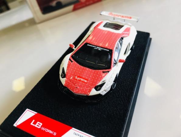 LBWK 1/64 Lamborghini Aventador LP700-4 LBWK in Supreme Red