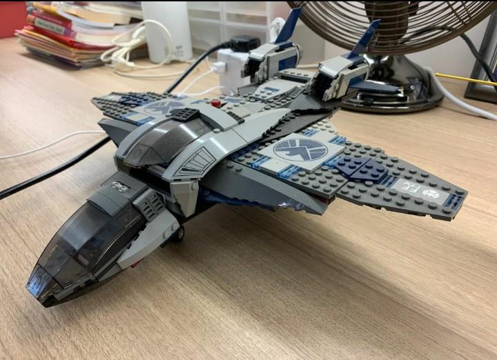 Lego Marvel 6866 Avengers Quinjet Toys Games Bricks Figurines On Carousell