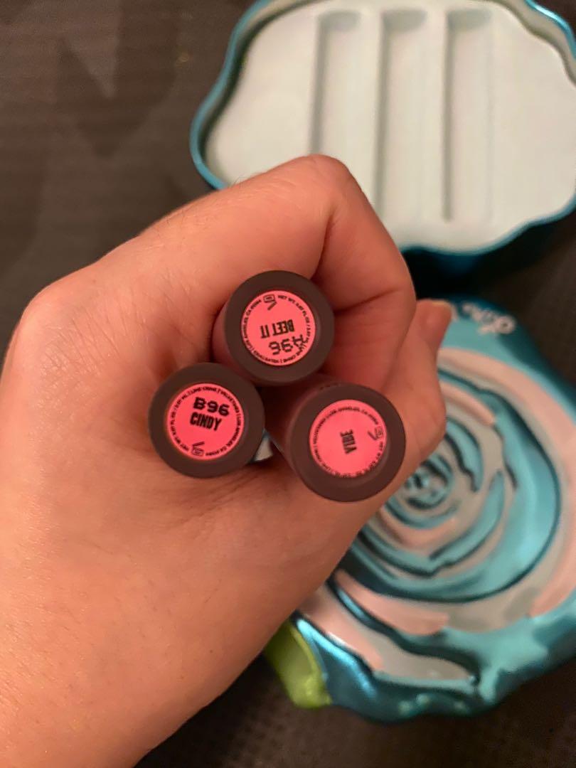 Lime crime lipstick (Category: Makeup) located in Makati City. Submitted by mnlbeautyboutique (Listing ID 1016773500, Image 2). Description: Brand new Guaranteed authentic Comes in a cute tin Shades are: beet it, vibe and Cindy Plus SF.